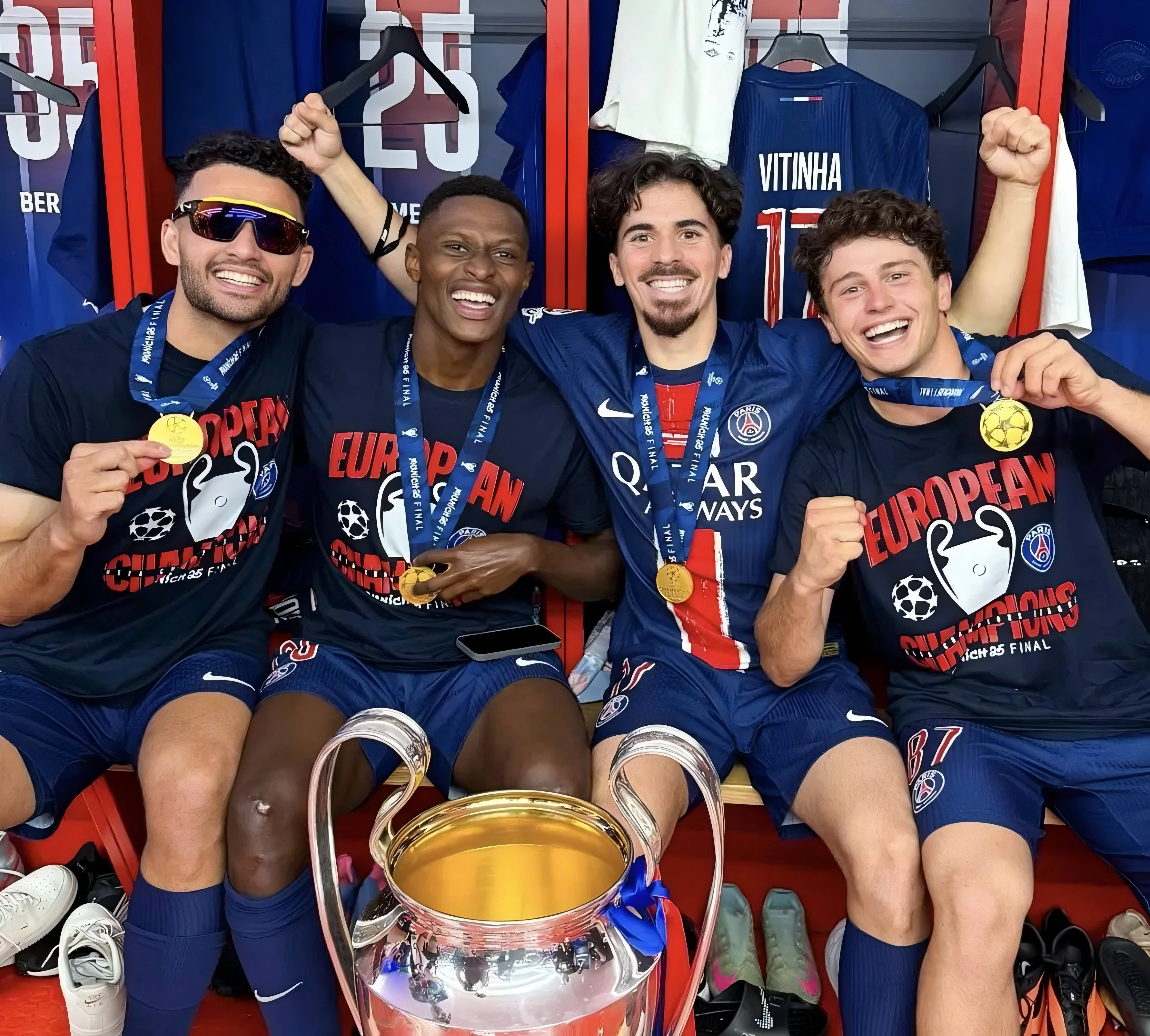 包含拜仁慕尼黑队长鼓劲备战法甲金州勇士围绕欧篮联单刀错失，连对手都承认：今夜法兰克福官宣签约的词条